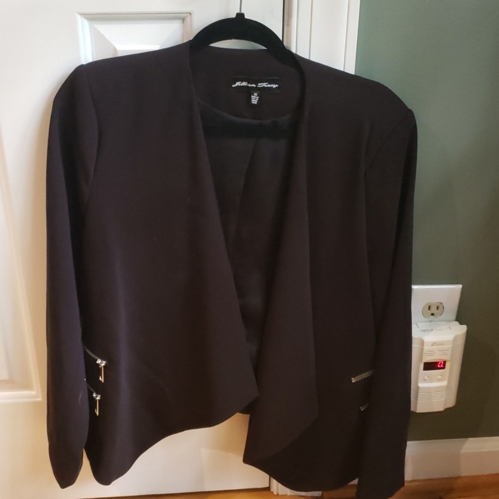 Blazer with zipper detail